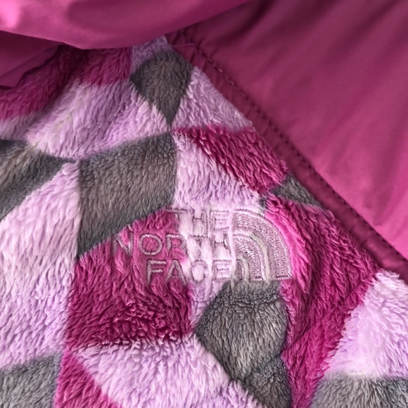 The North Face reversible hooded puffer - Picture 5 of 7